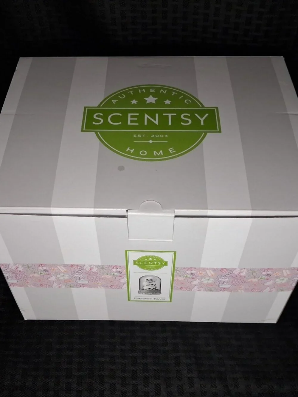 Scentsy Full Size Wax Warmer Forsaken Tower Glow In The Dark New in Box!